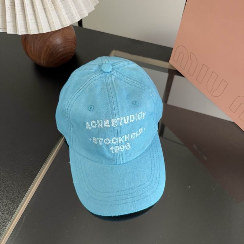כובע כחול של Acne Studios